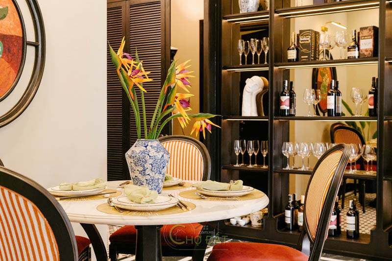Nội thất phòng khách căn hộ The Opus One 2 phòng ngủ