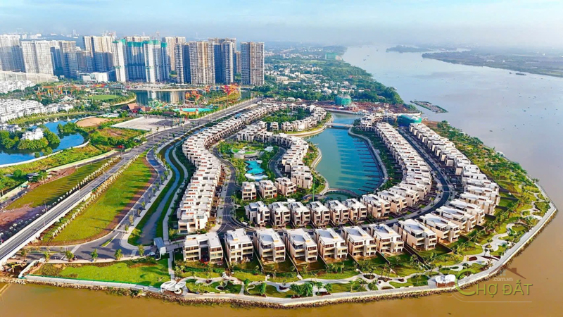 Flycam The Opus One (Vinhomes Grand Park) – đẳng cấp “Top 1” sống thượng lưu bên sông xanh. (Ảnh tư liệu)
