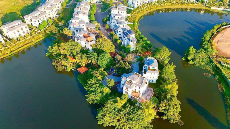 Về mặt đầu tư, biệt thự song lập và đơn lập tại Swan Lake đều được đánh giá cao nhờ tính khan hiếm và tiềm năng tăng giá