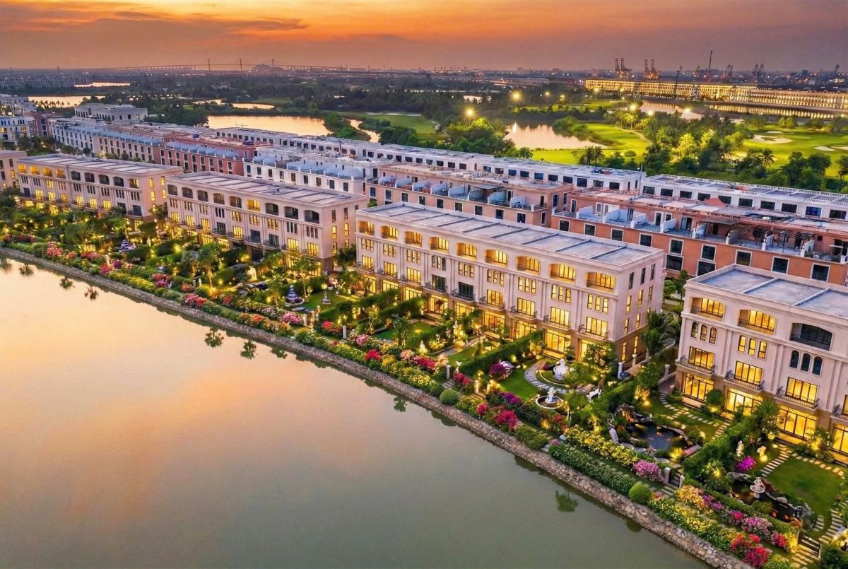 Nhà phố liền kề Townhouse Vinhomes Saigon Park Hóc Môn