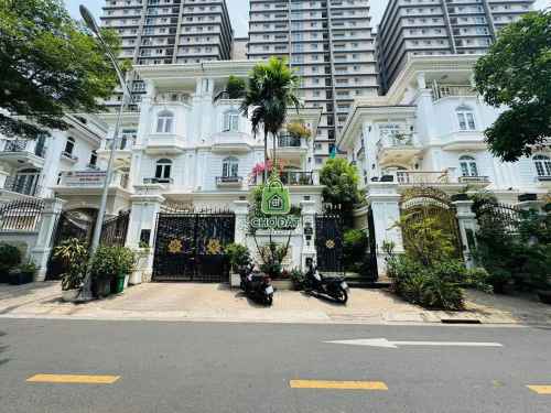 Bán Biệt Thự Cityland Quận 7 – 220m2 Có Thang Máy – Giá 51 Tỷ Cực Tốt