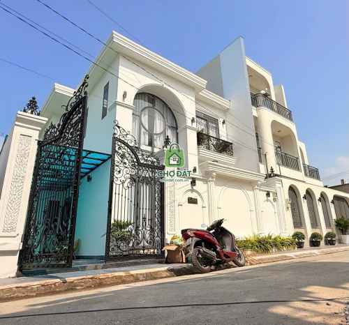 Biệt thự sân vườn 160m2 Dương Công Khi - Hóc Môn giáp Quận 12 - 7.5 tỷ