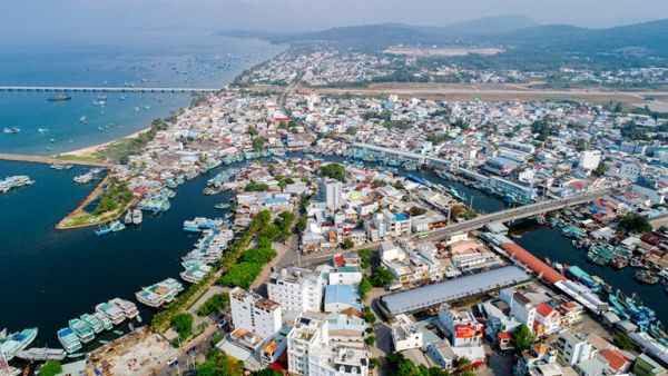 GDP đầu người Việt Nam là 10 nghìn USD ?!