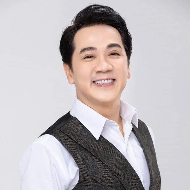 TÔI CHỈ LÀ HẠT CÁT TRONG CÁI SA MẠC SHOWBIZ VIỆT NHU NHƯỢC